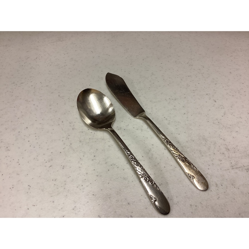 Vintage Silverplate Bridal Wreath pattern Sugar Spoon and Master Butter Knife